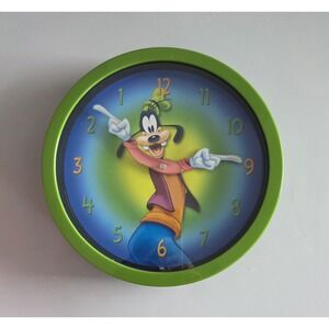 Disney Goofy Moving Hands Wall Clock 10"  Quartz Green Working Vintage Funny